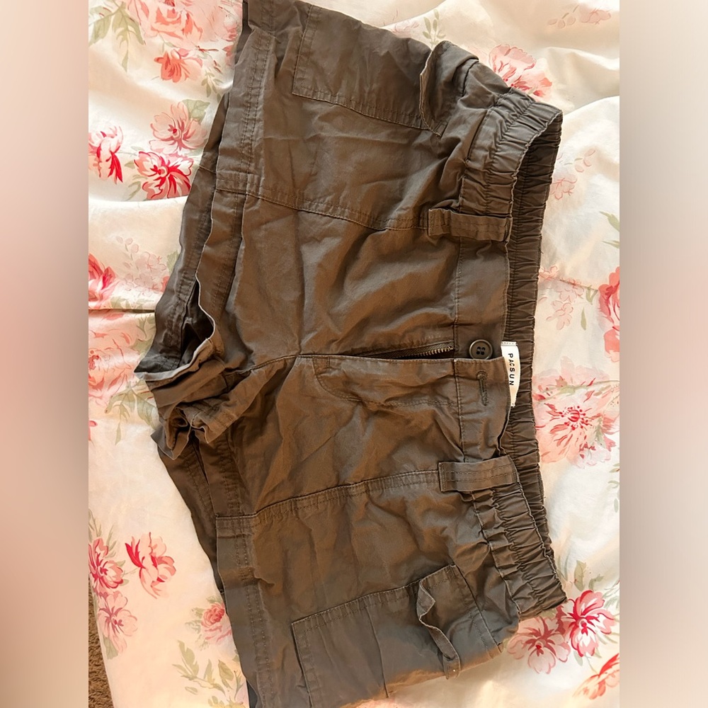 pacsun low rise XS cargo shorts